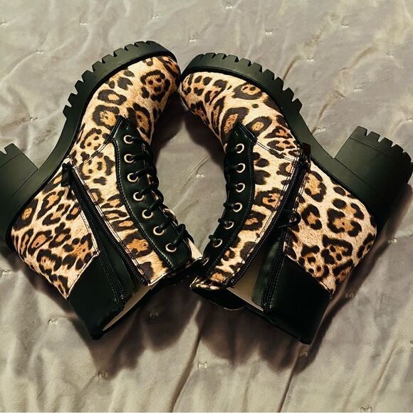 TOP MODA Bianca Faux Leather Lace Up Block Heel Ankle Bootie Leopard 7.5 NEW - Picture 10 of 12